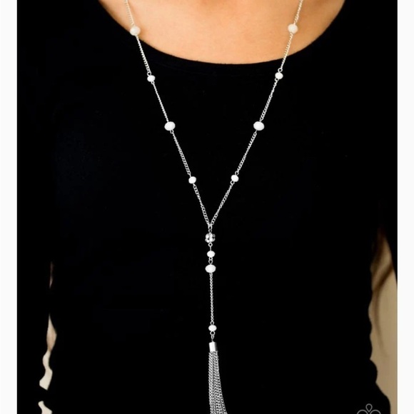 Necklaces & Earrings Bundle of 3 Each Total 6 Pieces See Photos Read Below - Picture 1 of 7